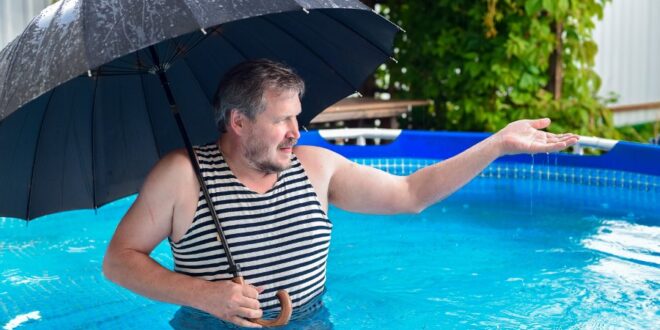 trattare la piscina dopo un temporale